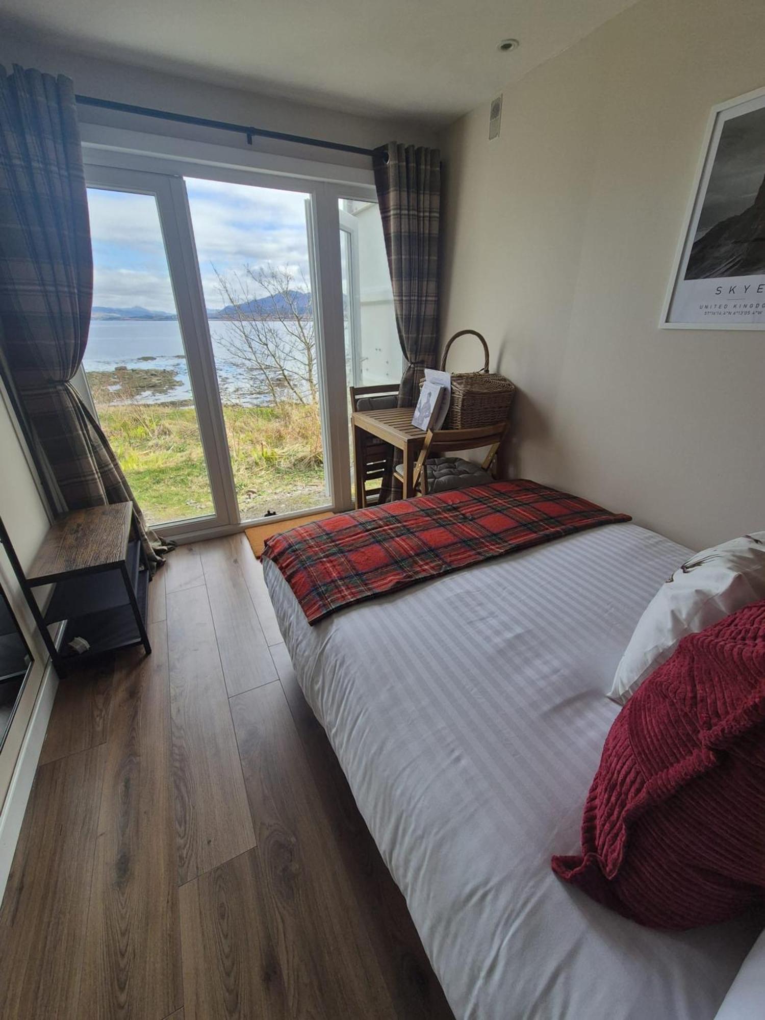 Corry Lodge Estate - Sheperds Huts Or Container Stays With Sea View Broadford (Isle of Skye) Bagian luar foto